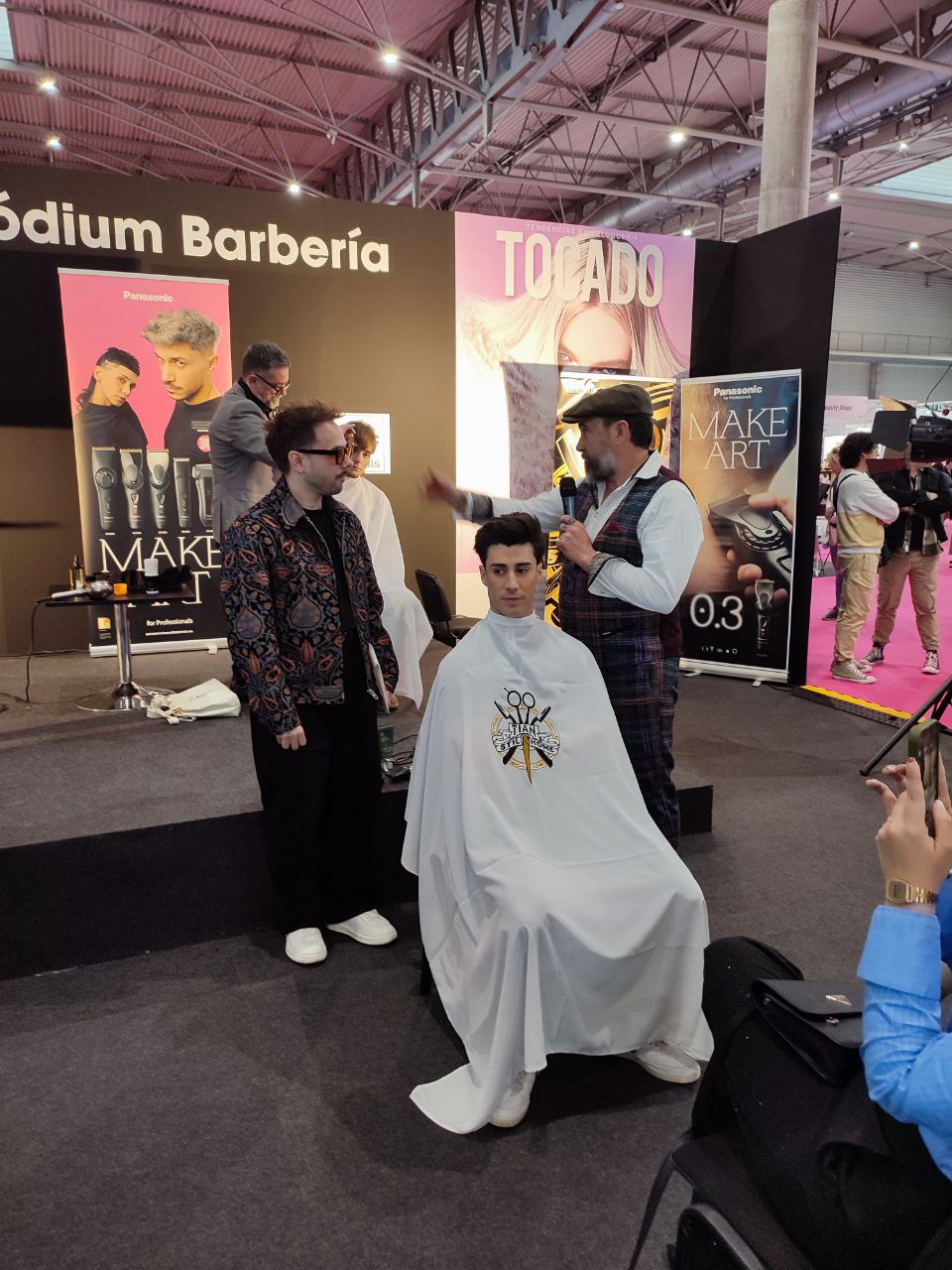 photo_6010149446593136392_y Tian Stil Home y su equipo brillan en  Cosmo Expo Beauty Barcelona con una  innovadora propuesta de barbería