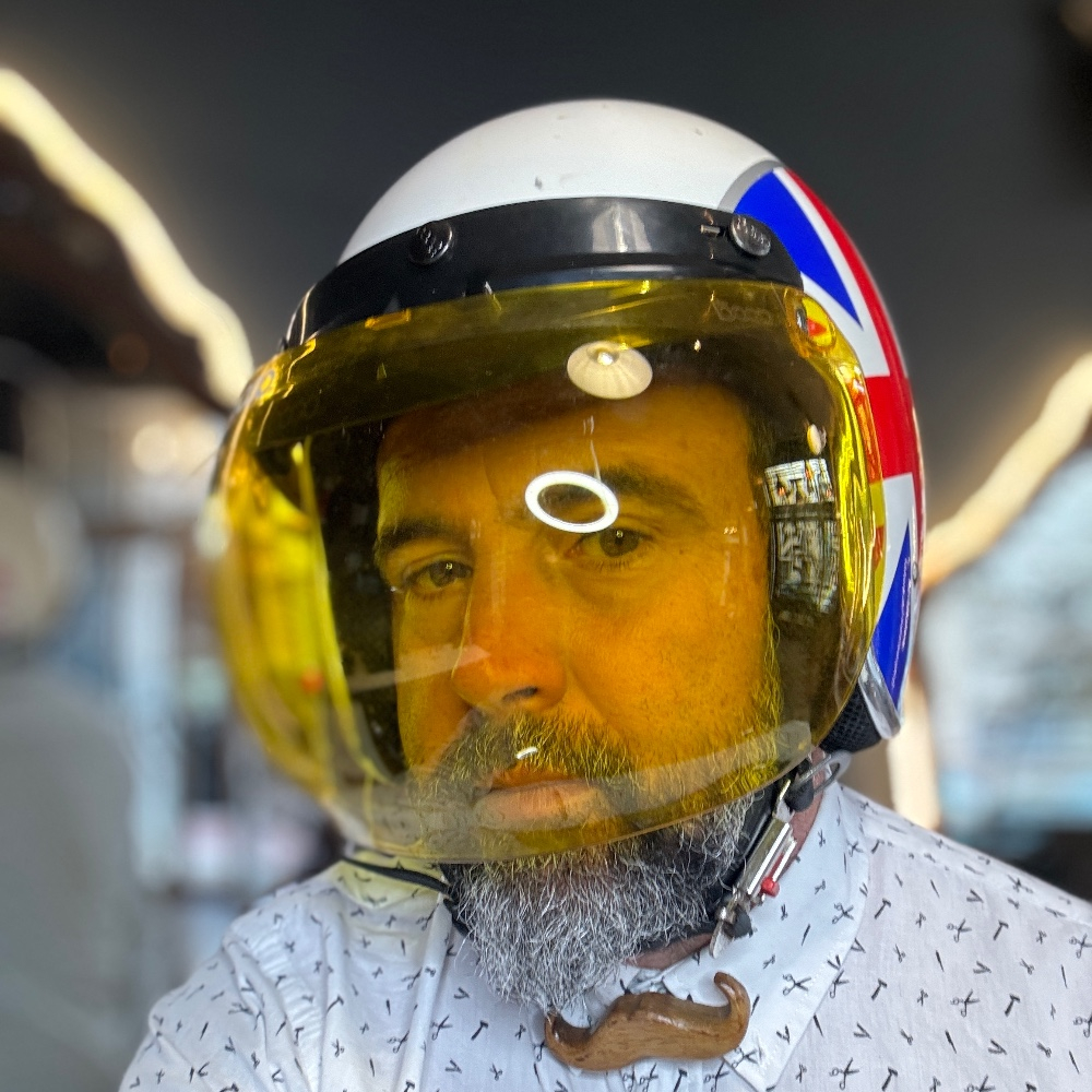 4d476b531d88a63bb3a68c7f498751df Tian Forner: "Viajo por la salud de los hombres en el viaje del distinguido caballero".