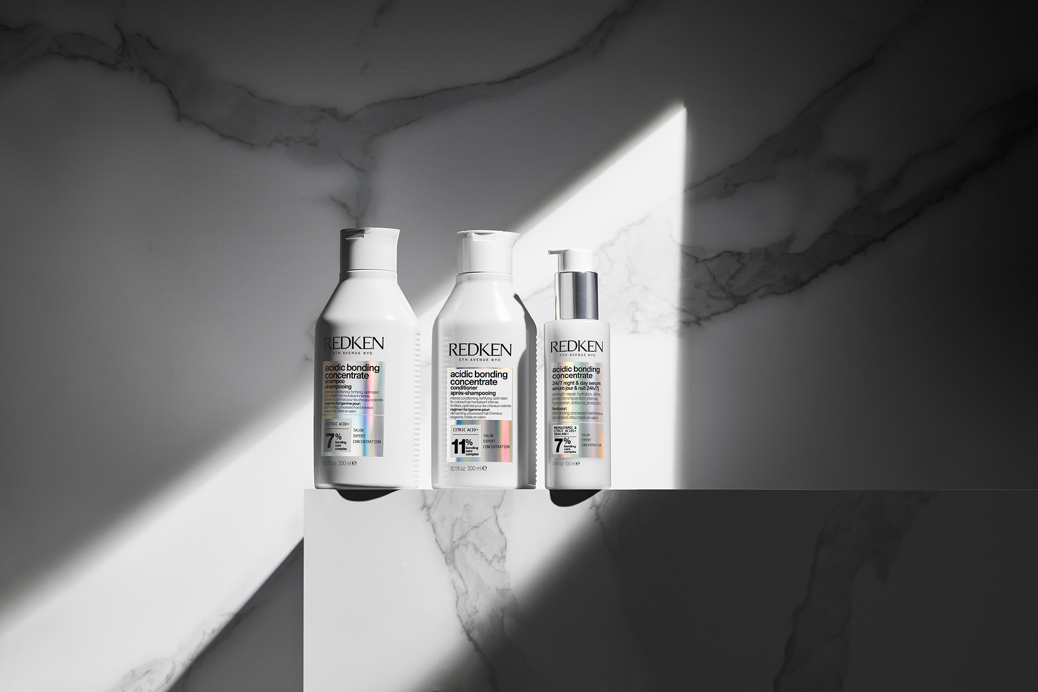 redken-2024-acidic-bonding-concentrate-247-serum-bathroom-group-1-rgb-1 Redken Acidic Bonding Concentrate, una revolución científica para las manos expertas de la profesional de peluquería