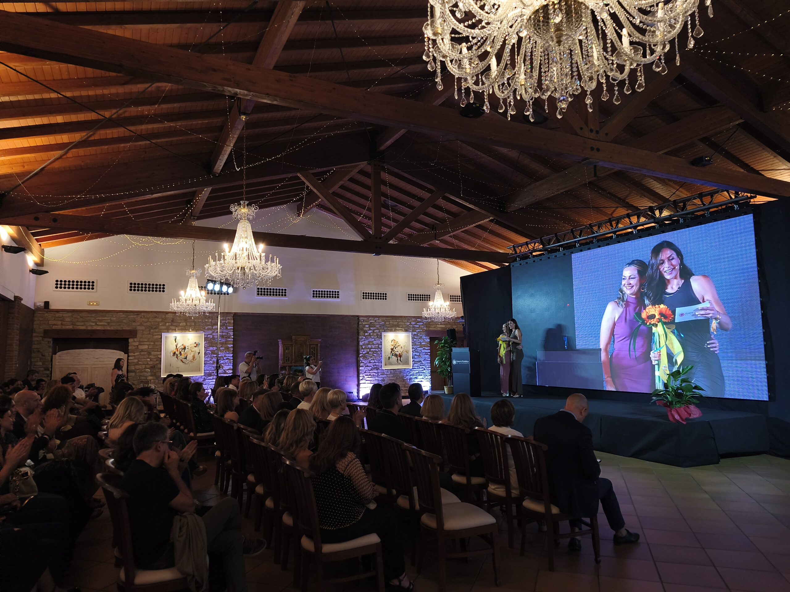 1749858181676-scaled Crónica de la 'II Nit de l’Estètica', gala solidaria, belleza y compromiso en una noche mágica